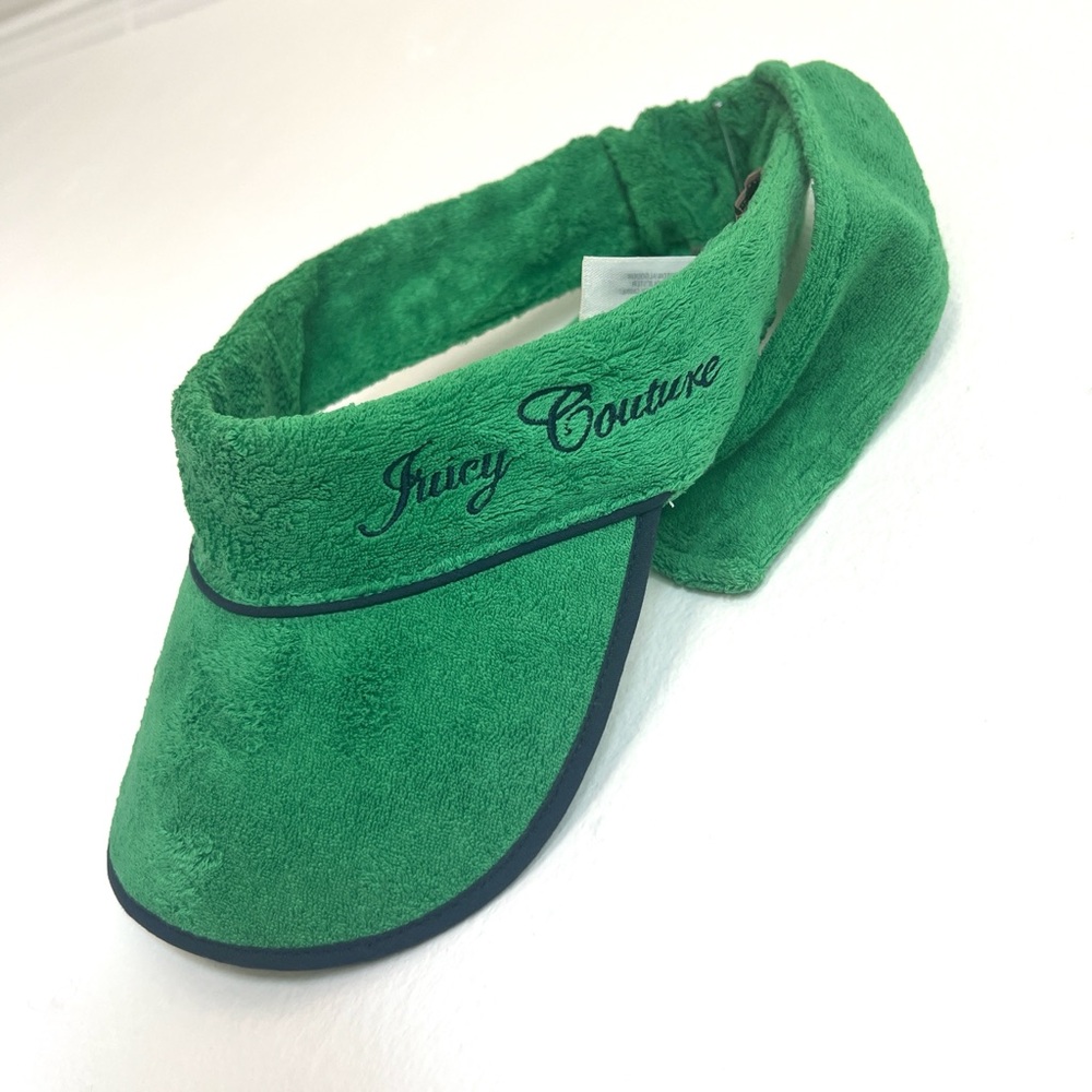 Like New!!!
Juicy Couture Green Plush Visor with Navy Trim